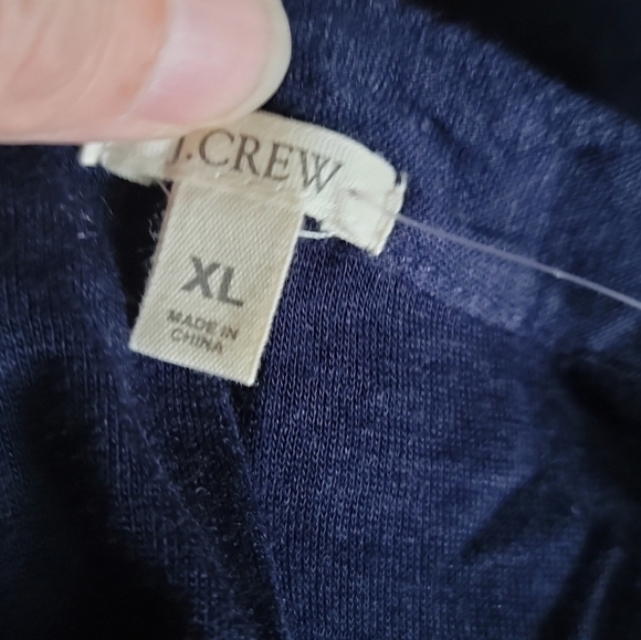 5/$25 NWT J Crew Navy Blue top XL - Picture 5 of 6